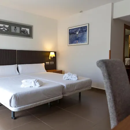 فندق Iberik Rocallaura Balneari 4*