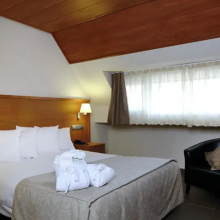 Hotel Iberik Rocallaura Balneari Vallbona De Les Monges